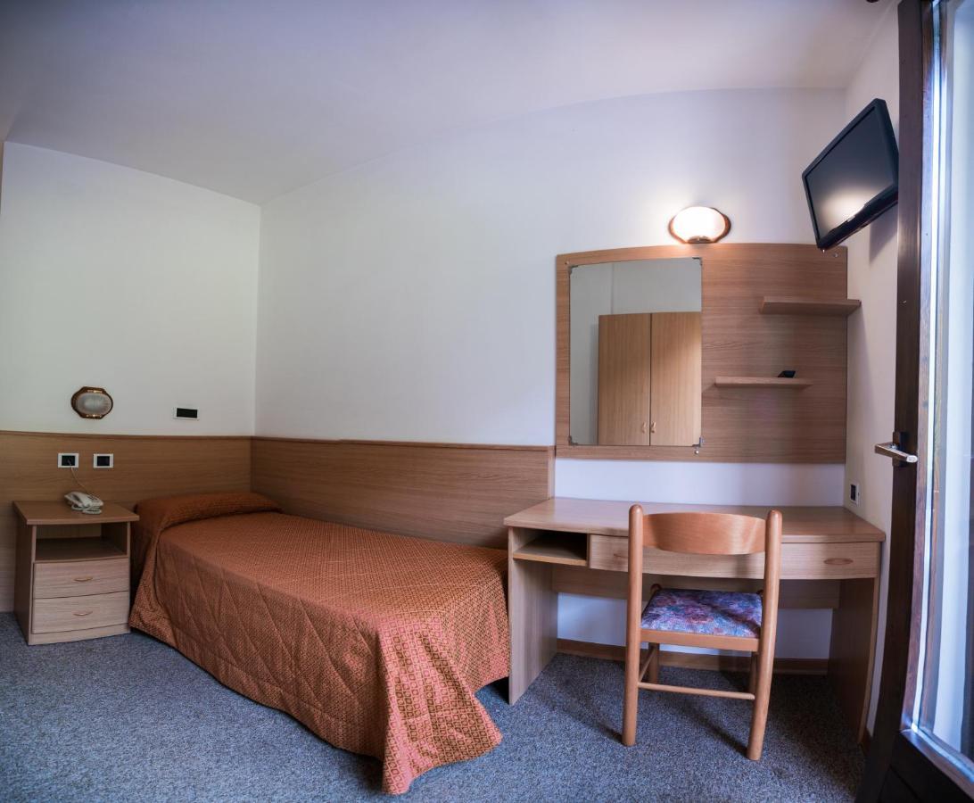 Hotel Rio 카데르존 외부 사진