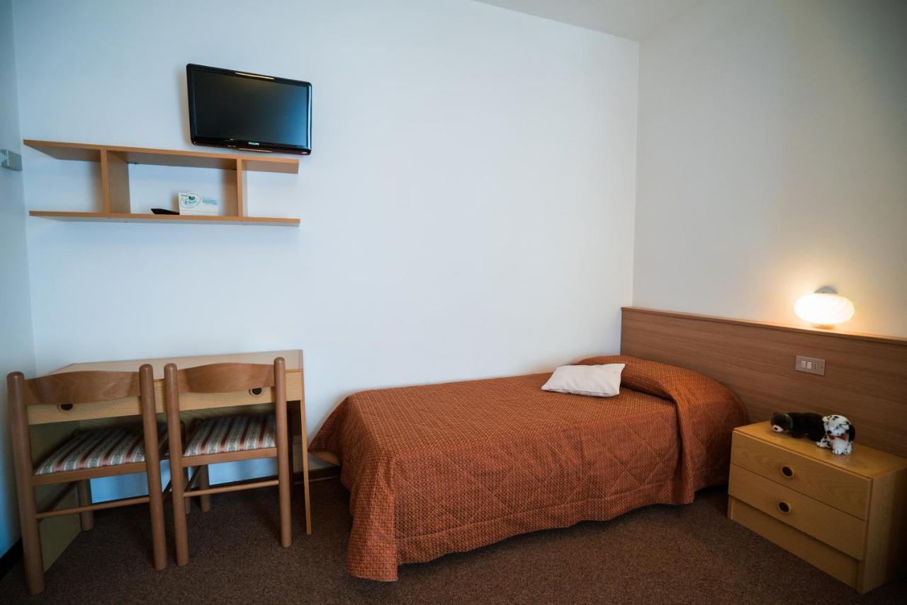 Hotel Rio 카데르존 외부 사진